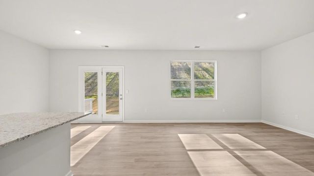 306 Creekview Way, Dallas, GA 30132