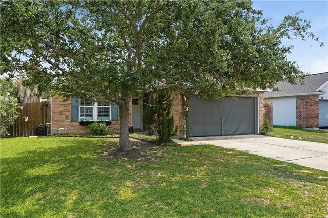 1103 Sacramento St, Portland, TX 78374