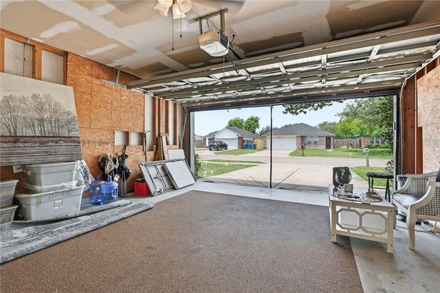 1103 Sacramento St, Portland, TX 78374