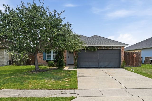 1103 Sacramento St, Portland, TX 78374