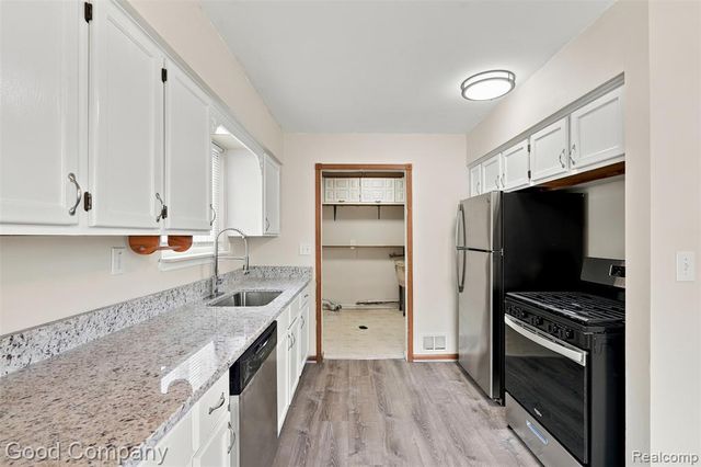 5888 Westlake Street, Taylor, MI 48180