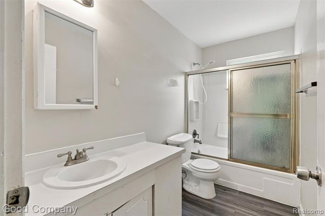 5888 Westlake Street, Taylor, MI 48180