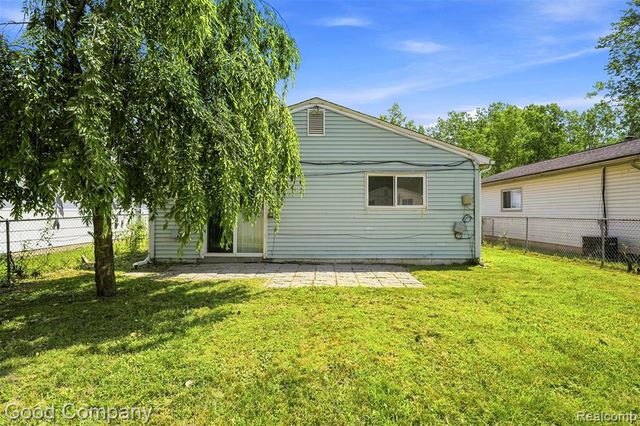 5888 Westlake Street, Taylor, MI 48180