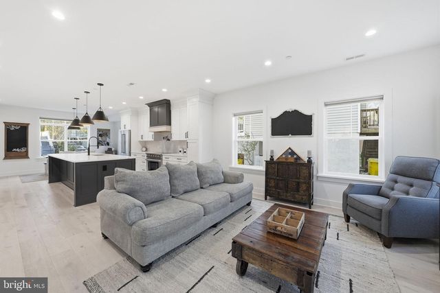 1422 HOWARD RD, Annapolis, MD 21403