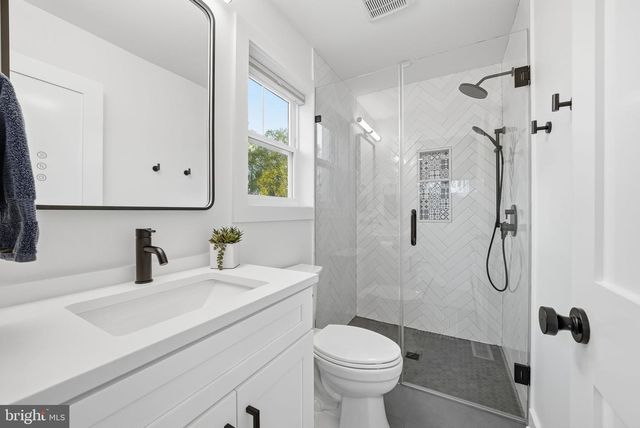 1422 HOWARD RD, Annapolis, MD 21403