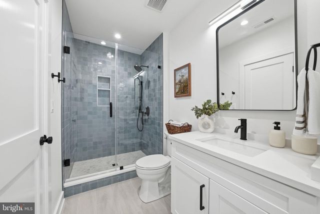 1422 HOWARD RD, Annapolis, MD 21403