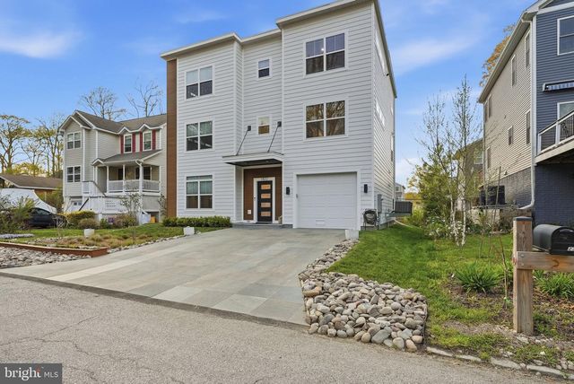 1422 HOWARD RD, Annapolis, MD 21403
