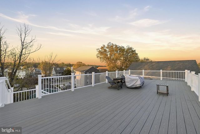 1422 HOWARD RD, Annapolis, MD 21403