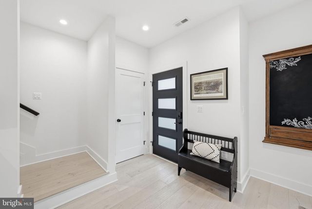 1422 HOWARD RD, Annapolis, MD 21403