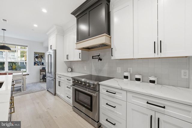 1422 HOWARD RD, Annapolis, MD 21403