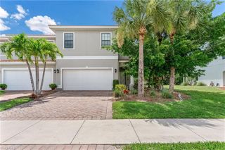 15320 Summit Place CIR # 167, Naples, FL 34119