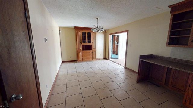 4401 Paul Jones LN, Virginia Beach, VA 23462