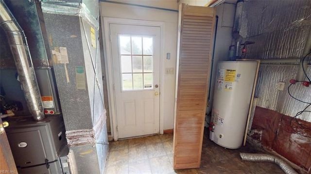 4401 Paul Jones LN, Virginia Beach, VA 23462