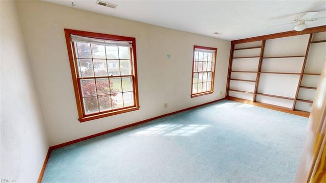 4401 Paul Jones LN, Virginia Beach, VA 23462