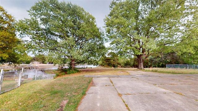 4401 Paul Jones LN, Virginia Beach, VA 23462