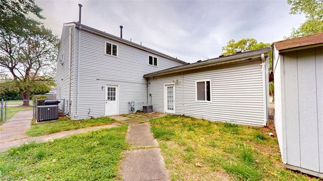 4401 Paul Jones LN, Virginia Beach, VA 23462