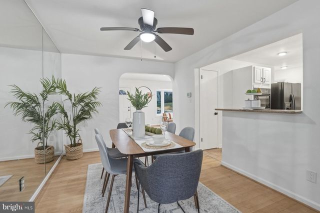 8413 OLD HARFORD RD, Parkville, MD 21234