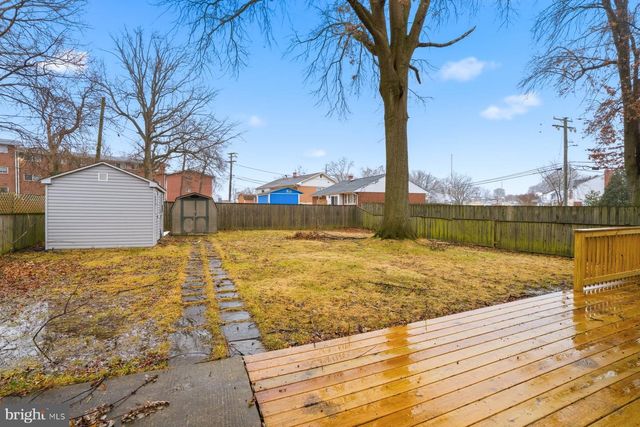 8413 OLD HARFORD RD, Parkville, MD 21234