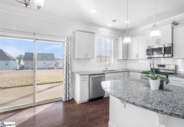 653 Highgarden Lane, Boiling Springs, SC 29316