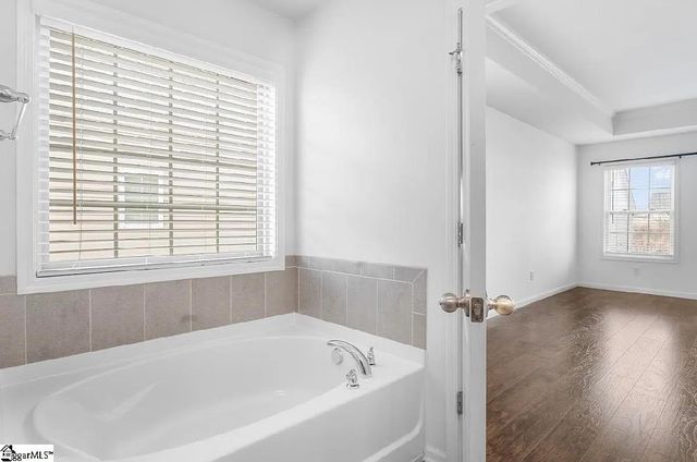 653 Highgarden Lane, Boiling Springs, SC 29316