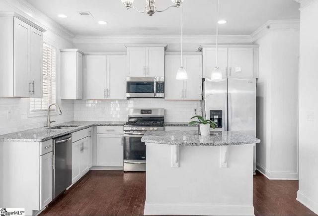 653 Highgarden Lane, Boiling Springs, SC 29316