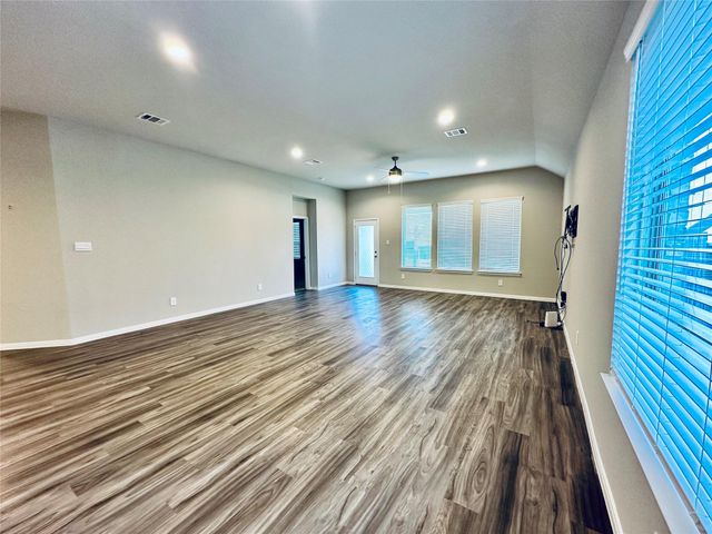 1217 Antelope Passing Drive, Montgomery, TX 77316