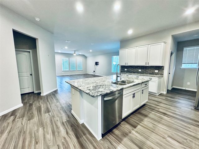 1217 Antelope Passing Drive, Montgomery, TX 77316