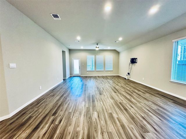 1217 Antelope Passing Drive, Montgomery, TX 77316