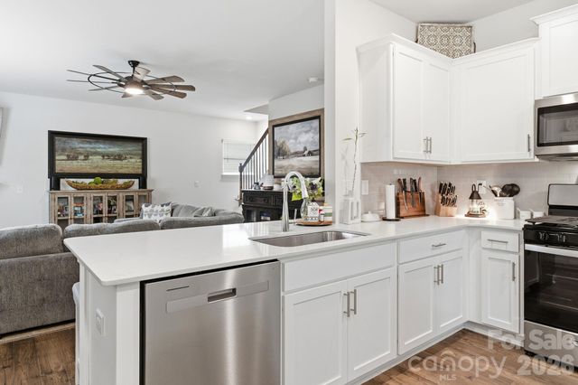 147 Ashelyn Park Drive, Fletcher, NC 28732