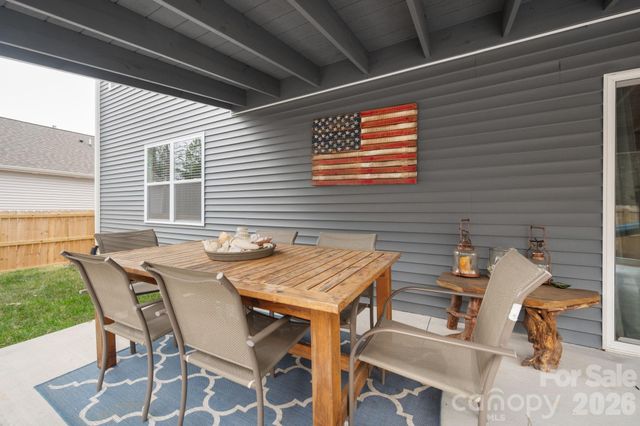 147 Ashelyn Park Drive, Fletcher, NC 28732