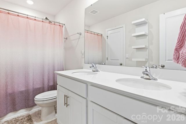 147 Ashelyn Park Drive, Fletcher, NC 28732