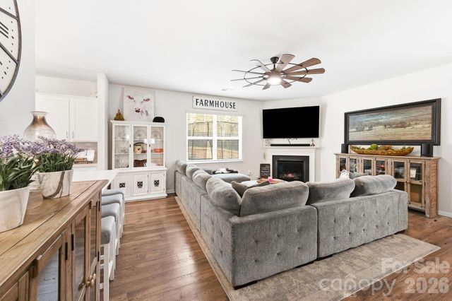 147 Ashelyn Park Drive, Fletcher, NC 28732