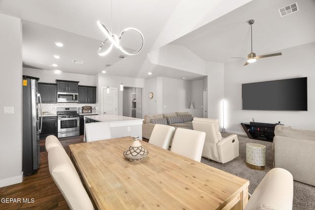 14820 MIKE A MENDOZA Avenue, El Paso, TX 79938