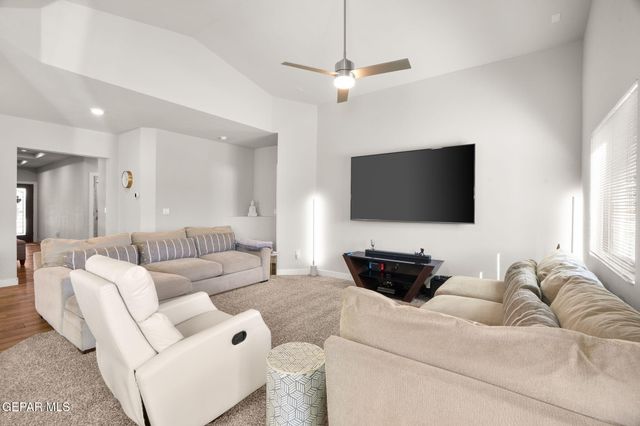 14820 MIKE A MENDOZA Avenue, El Paso, TX 79938