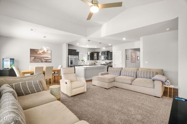 14820 MIKE A MENDOZA Avenue, El Paso, TX 79938