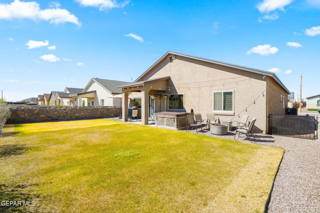 14820 MIKE A MENDOZA Avenue, El Paso, TX 79938