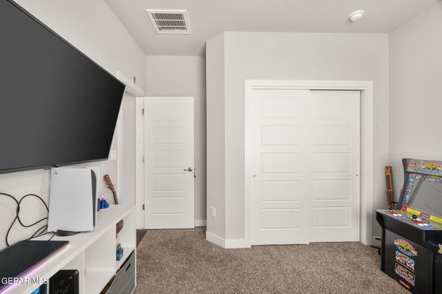 14820 MIKE A MENDOZA Avenue, El Paso, TX 79938