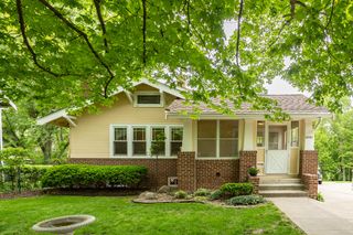 5841 Waterbury Circle, Des Moines, IA 50312