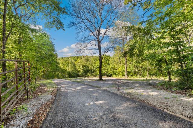 17211 Hwy 102, Decatur, AR 72722