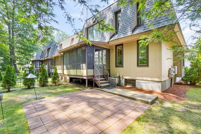 14 Grove Square 14, Randolph, MA 02368