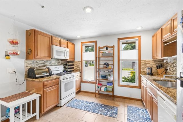 14 Grove Square 14, Randolph, MA 02368