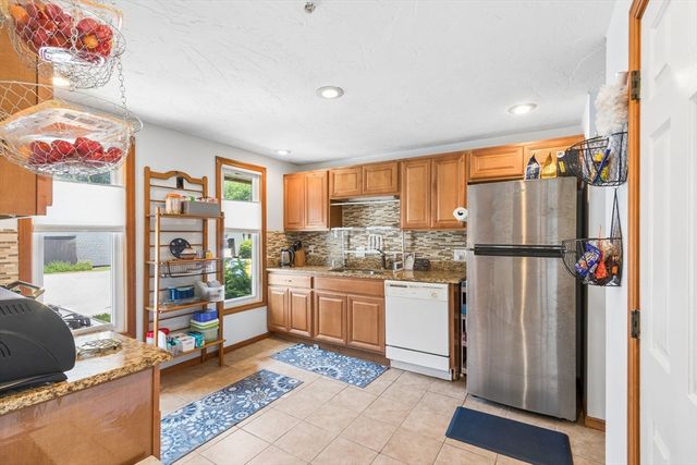 14 Grove Square 14, Randolph, MA 02368