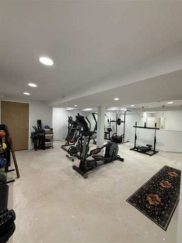 7684 Pioneer Drive, Ypsilanti, MI 48197