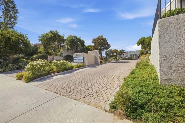 23207 Kimmore, Valencia, CA 91355