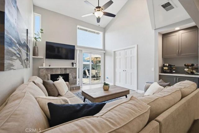 23207 Kimmore, Valencia, CA 91355