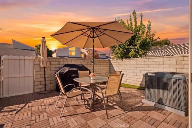 23207 Kimmore, Valencia, CA 91355