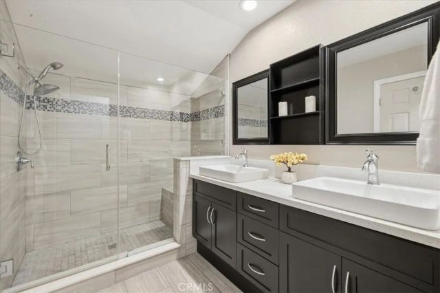 23207 Kimmore, Valencia, CA 91355