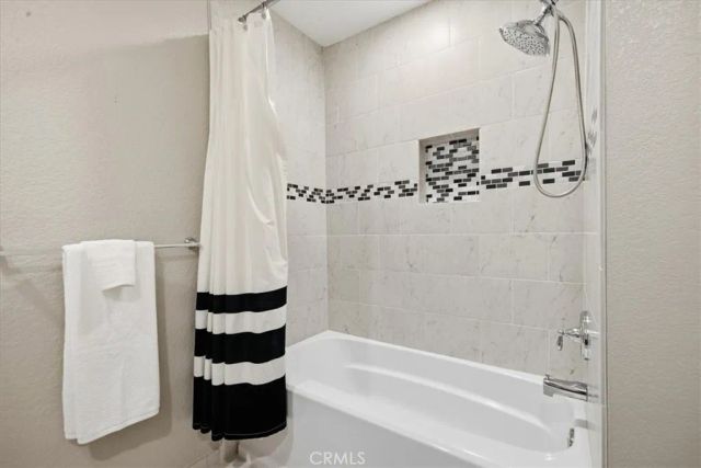 23207 Kimmore, Valencia, CA 91355