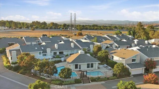 23207 Kimmore, Valencia, CA 91355