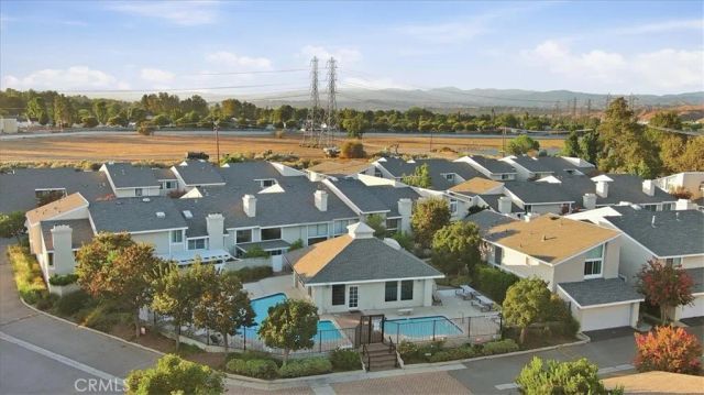 23207 Kimmore, Valencia, CA 91355